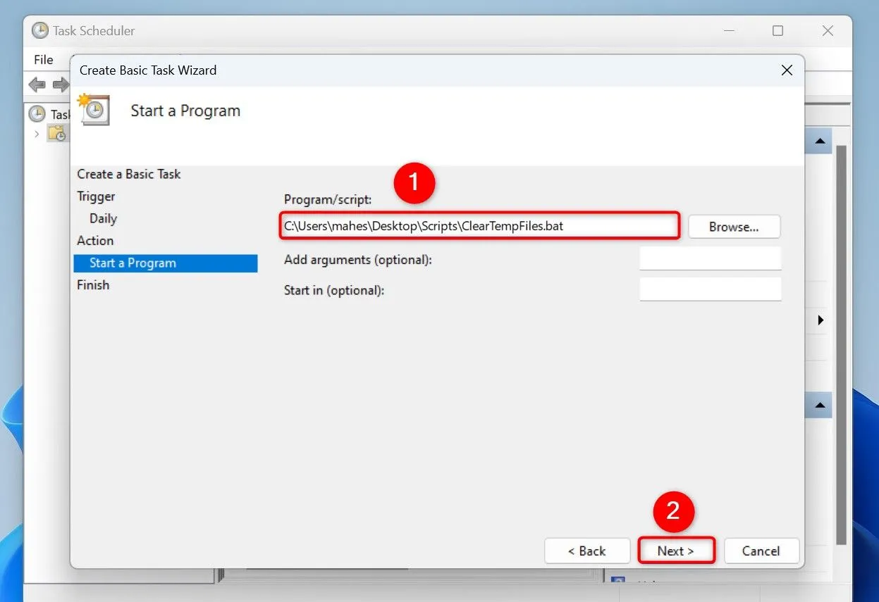 Chỉ định đường dẫn file script batch ClearTempFiles.bat trong Task Scheduler