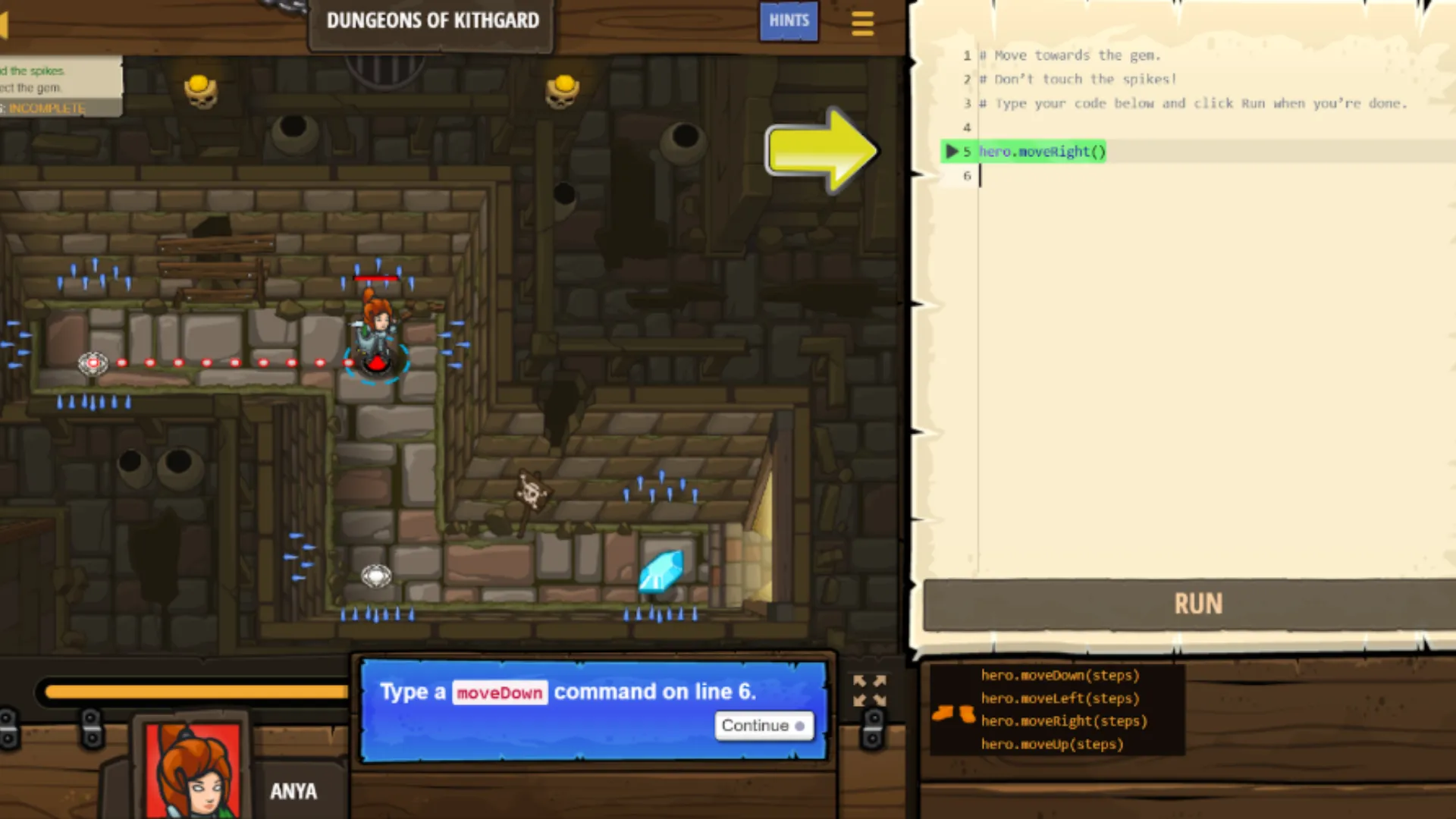 Giao diện trò chơi CodeCombat với nhân vật phiêu lưu và khu vực nhập mã Python, minh họa cách học lập trình qua game nhập vai.