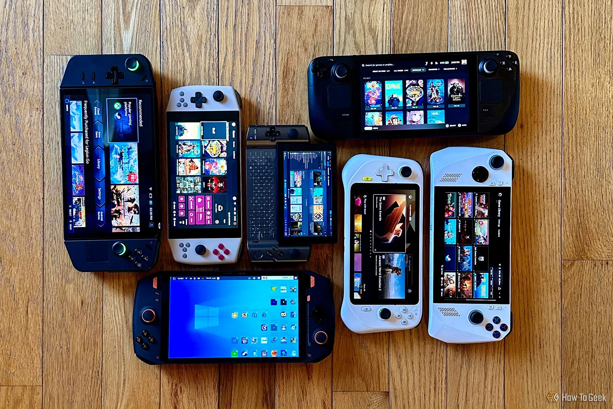 Nhiều thiết bị chơi game cầm tay PC như Lenovo Legion Go, AYANEO, Steam Deck, GPD Win3, Logitech G Cloud, Asus ROG Ally, OneXPlayer, thể hiện sự đa dạng của thị trường handheld.
