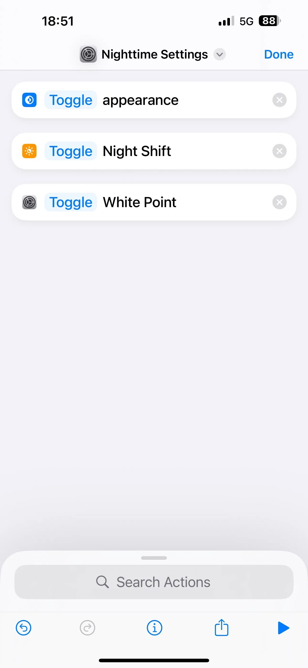 Thay đổi tên phím tắt trong ứng dụng Phím tắt của iPhone.