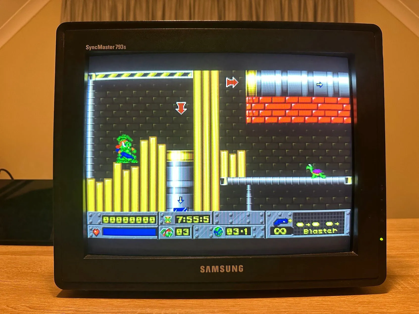 Trải nghiệm game Jazz Jackrabbit với hình ảnh mượt mà trên CRT