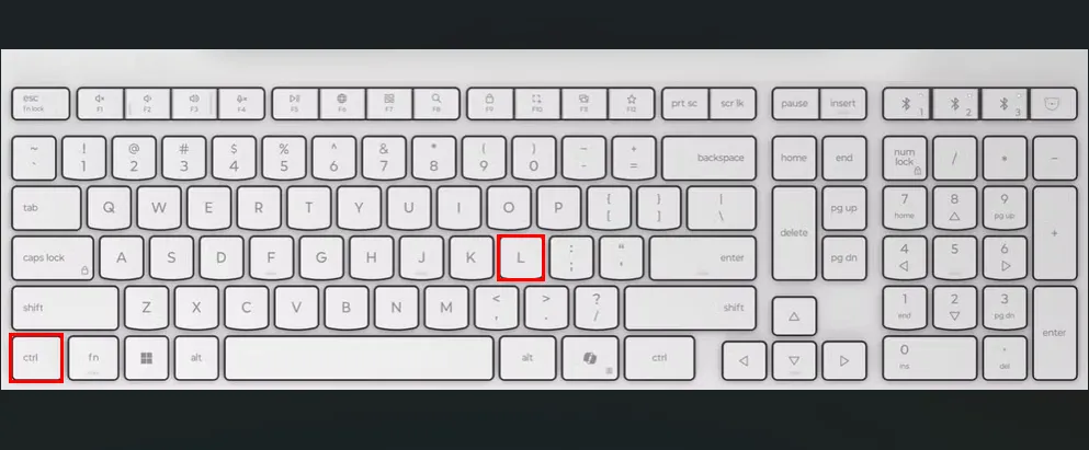 Bàn phím trắng với ô đỏ làm nổi bật phím Ctrl và L, chỉ ra phím tắt để xóa màn hình Terminal trong Linux