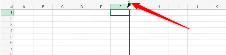 Biểu tượng dấu cộng xuất hiện ở đầu cột trong Excel cho web, cho phép người dùng dễ dàng chèn cột mới.