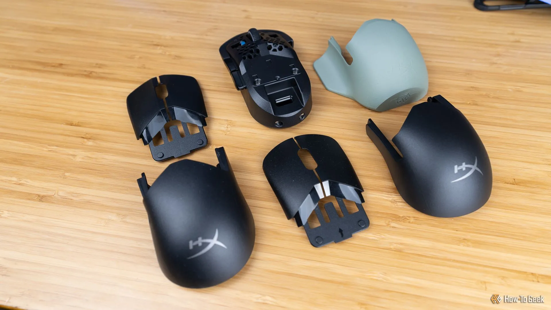 Các bộ phận vỏ chuột và nút bấm có thể in 3D của HyperX Pulsefire Saga Pro