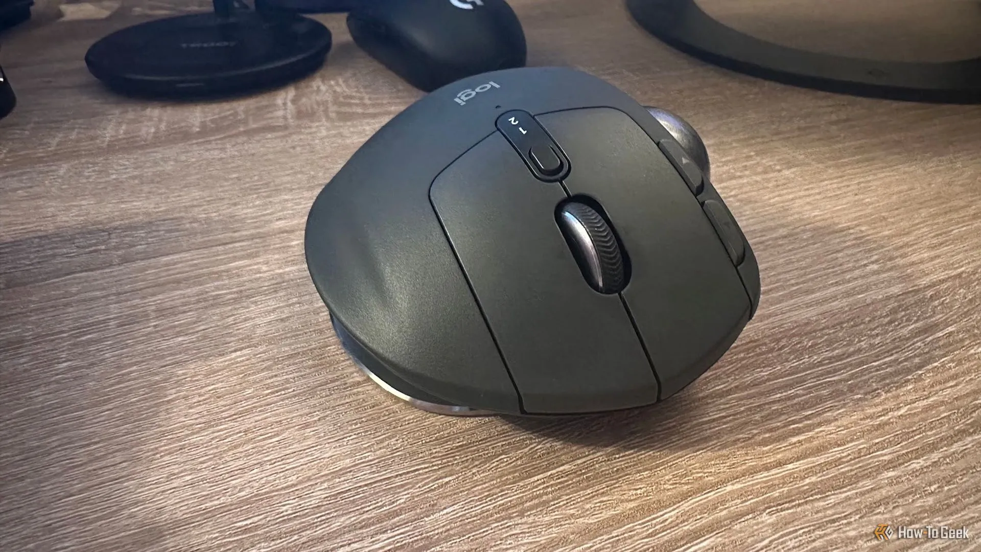 Các nút bấm chính của chuột Logitech MX Ergo S