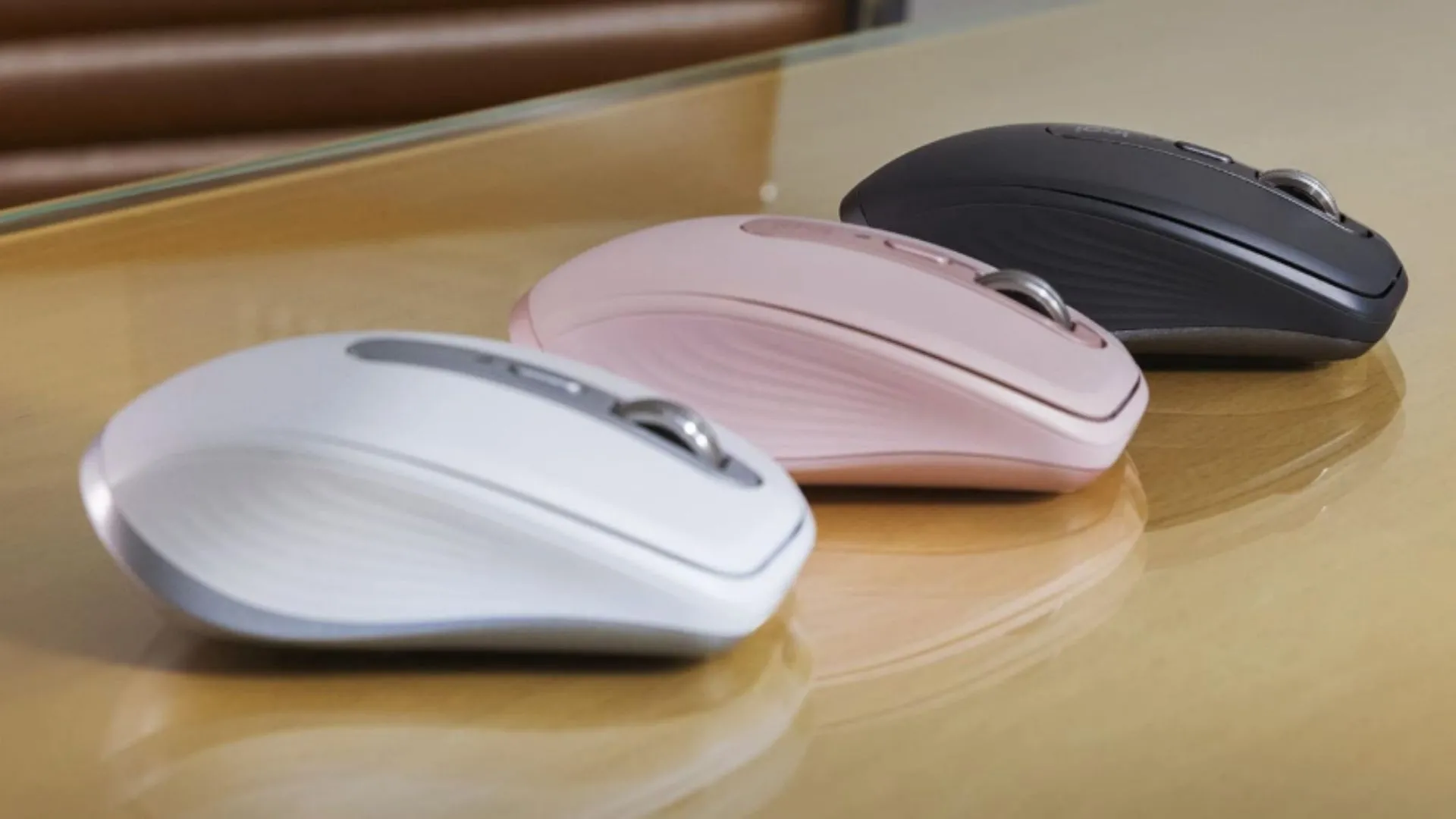 Chuột Logitech MX Anywhere 3S có sẵn các màu đen, trắng hoặc hồng