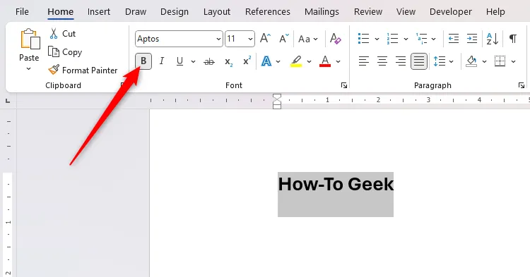 Đoạn văn bản &quot;How-To Geek&quot; được định dạng in đậm trong Microsoft Word, chuẩn bị để thêm vào AutoCorrect với định dạng.
