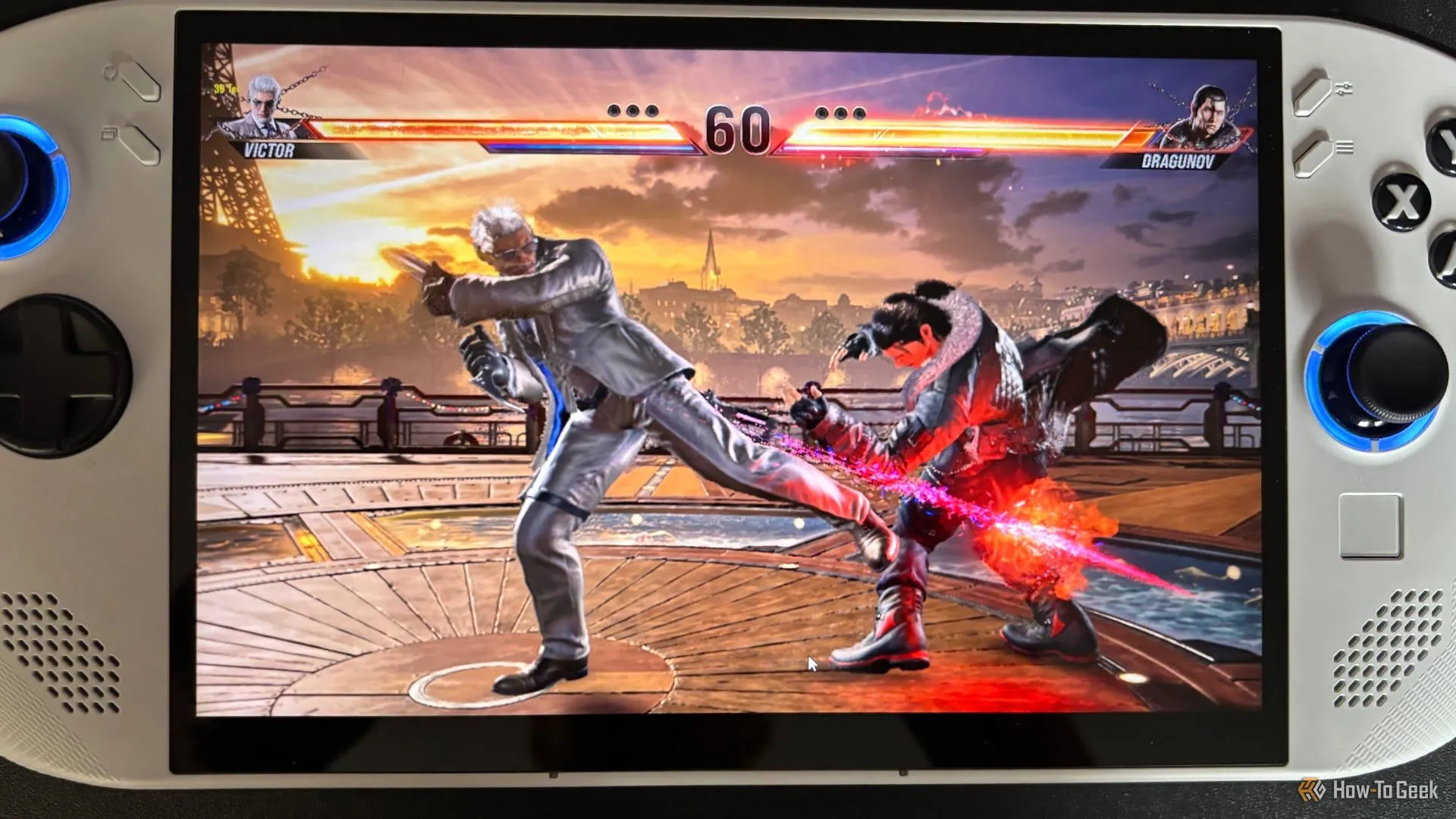 Game đối kháng Tekken 8 đang được chơi trên thiết bị Lenovo Legion Go S