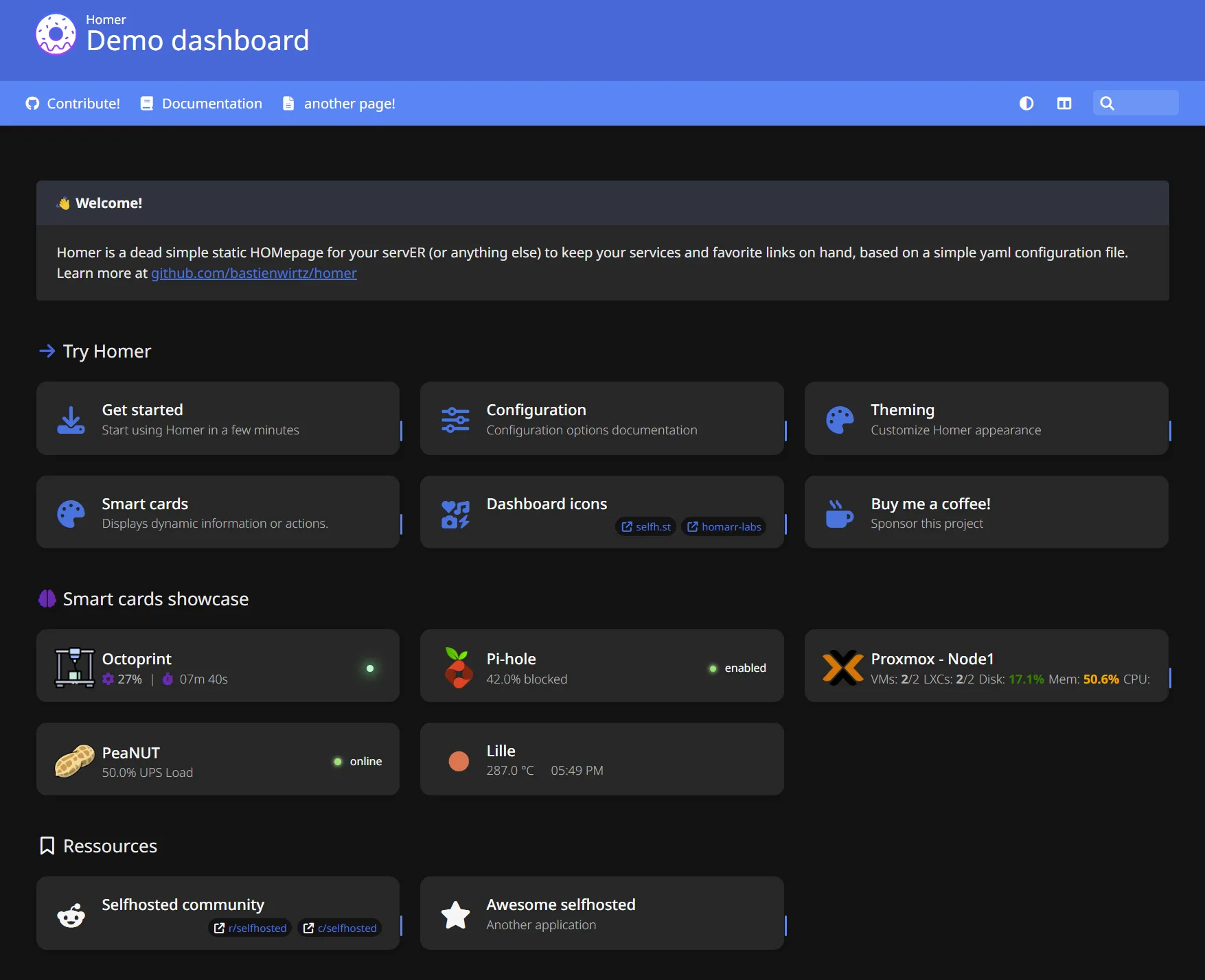 Giao diện trang chủ Homer Homelab Dashboard với thiết kế tối giản và biểu tượng trạng thái