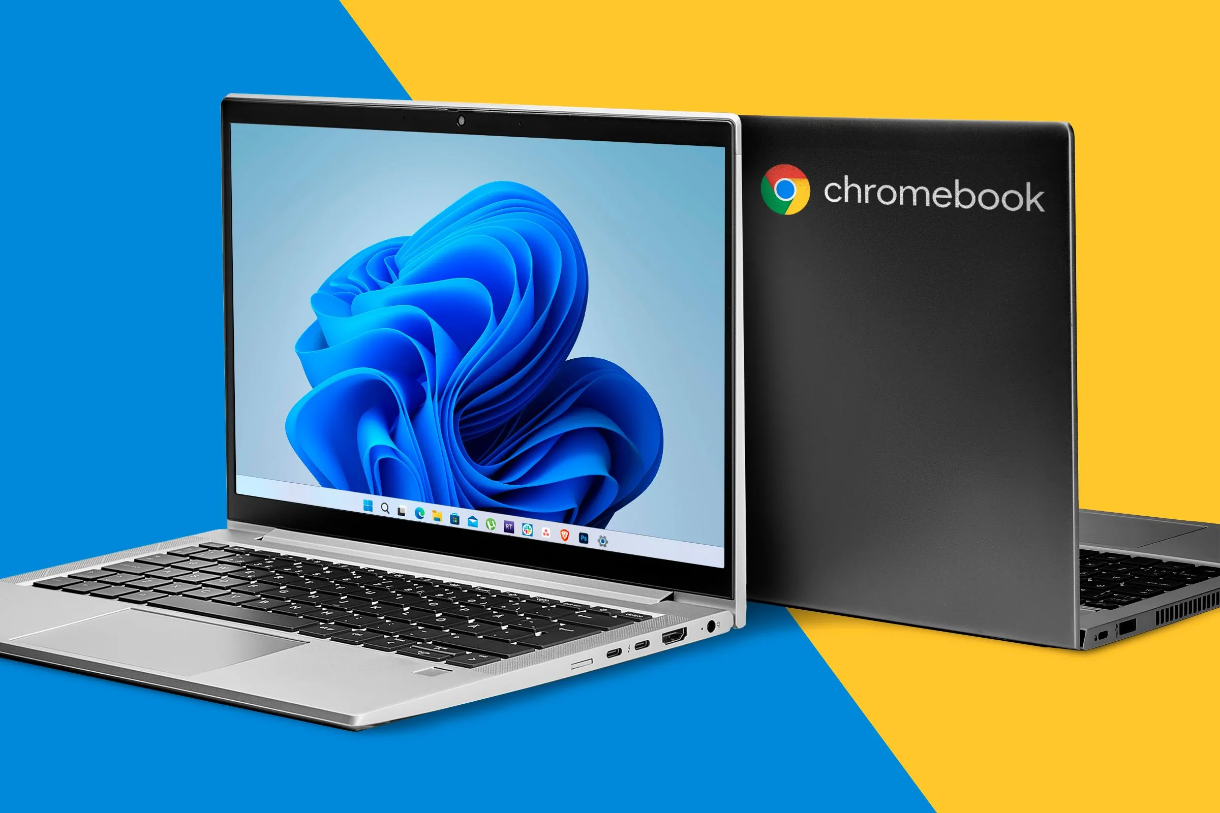 Laptop Windows và Chromebook đặt cạnh nhau, so sánh lựa chọn máy tính