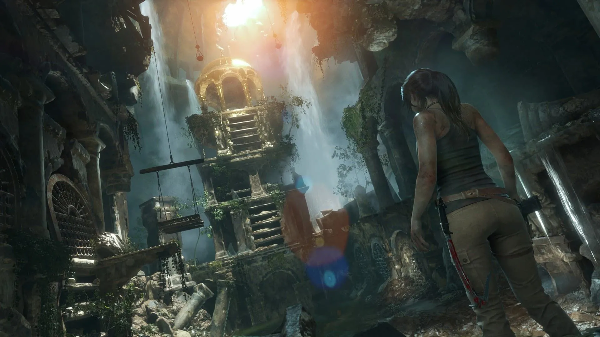 Lara Croft khám phá những tàn tích cổ xưa trong Rise of the Tomb Raider