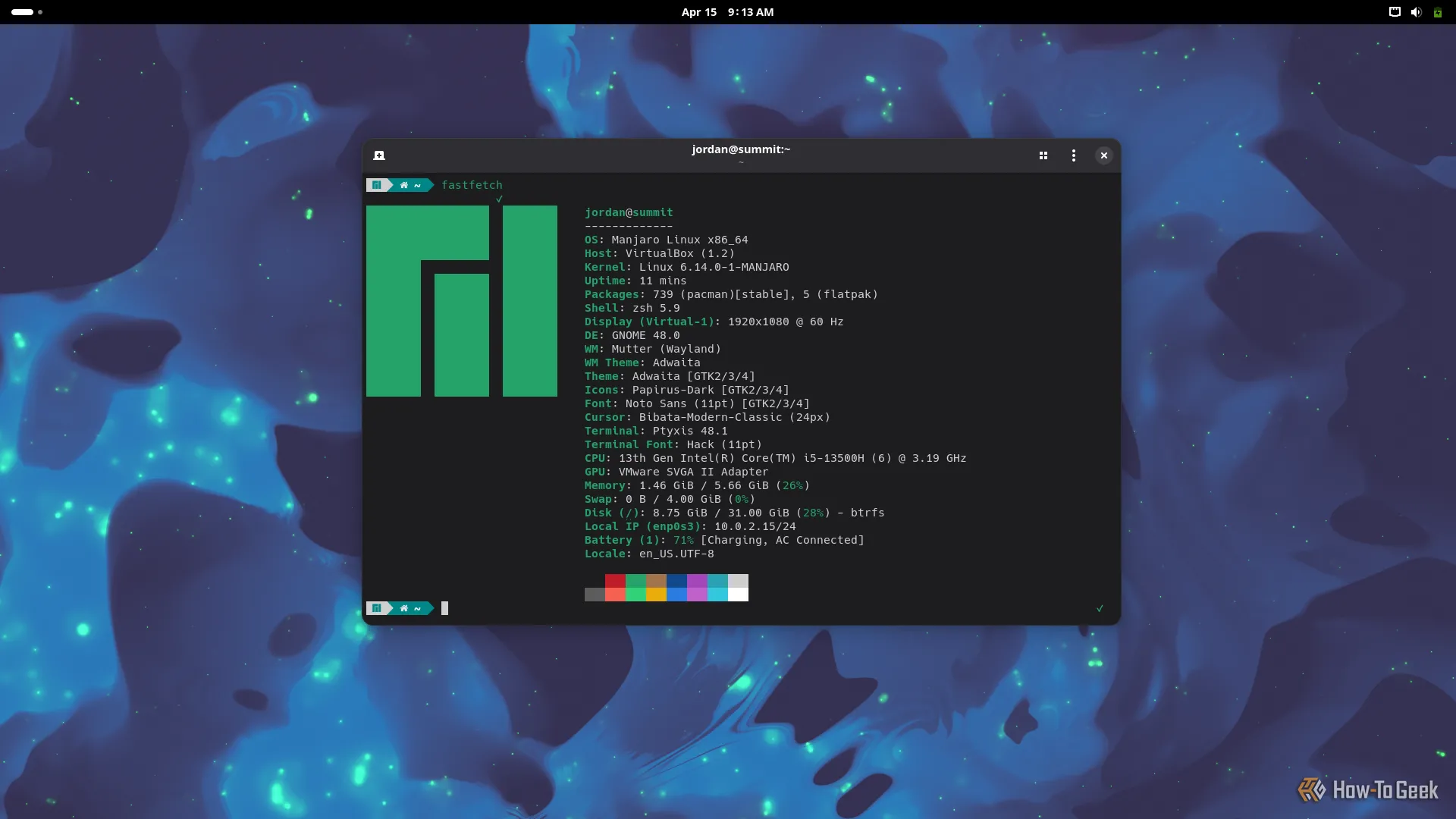 Màn hình desktop của Manjaro Summit với cửa sổ terminal đang mở hiển thị thông tin hệ thống từ fastfetch, minh họa sự mạnh mẽ và thân thiện của Manjaro.