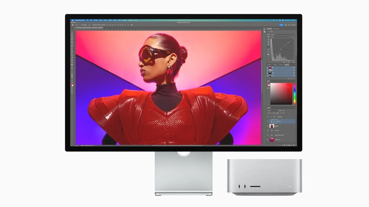 Máy tính Apple Mac Studio đang chạy ứng dụng Photoshop.
