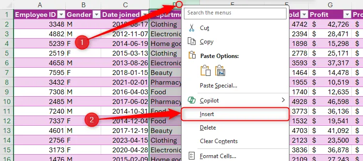 Nút Insert được chọn trong menu chuột phải của cột trong Excel.