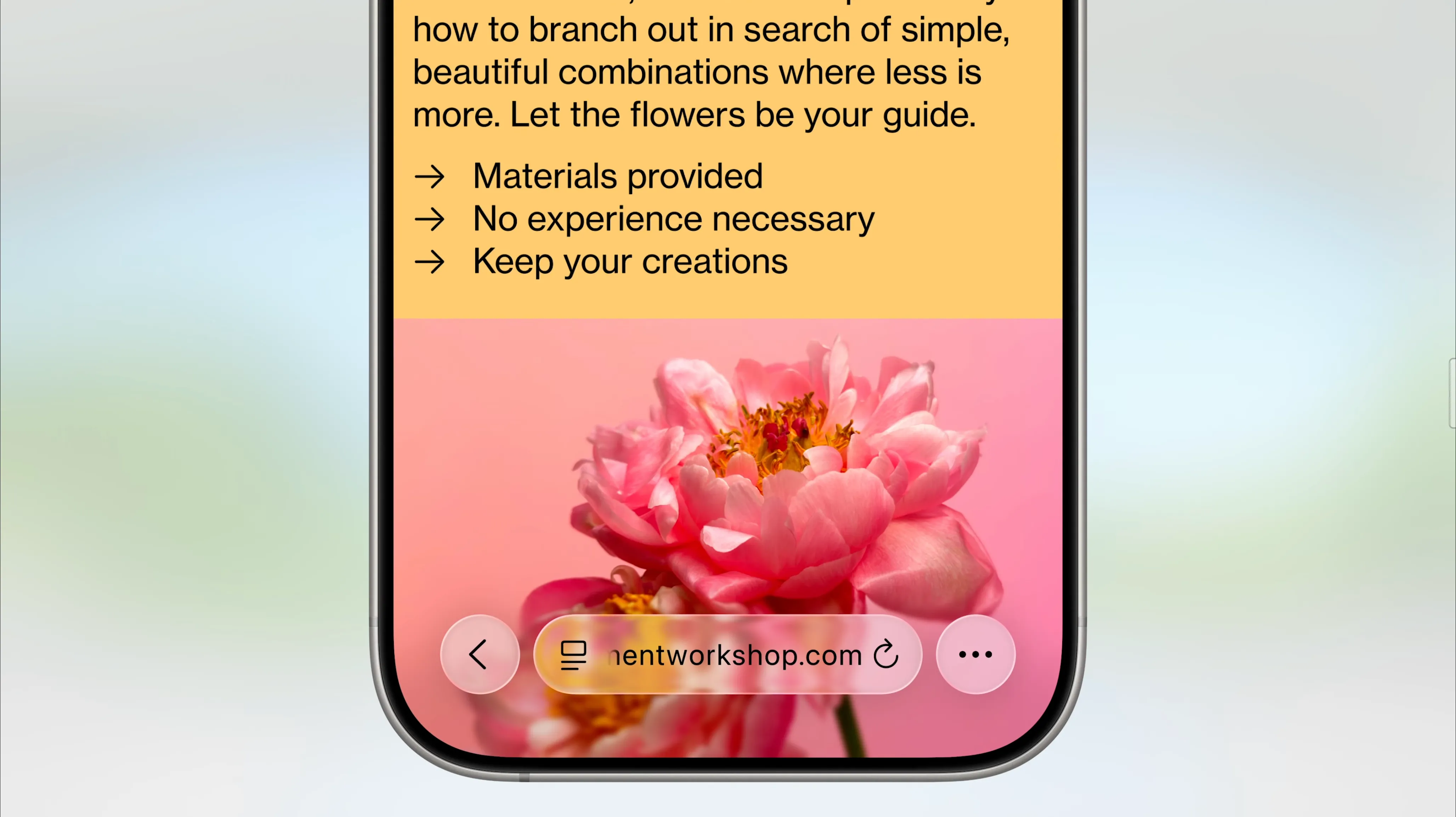 Thanh URL Safari trên iOS 26 với thiết kế nổi và hiển thị tràn viền nội dung web