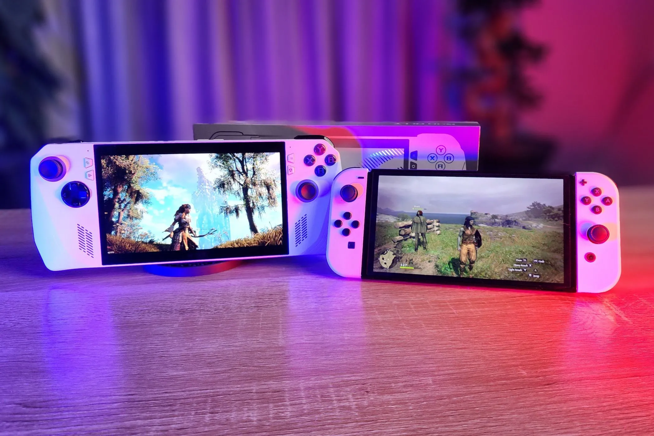 Thiết bị chơi game cầm tay ROG Ally và Nintendo Switch OLED, so sánh chất lượng màn hình