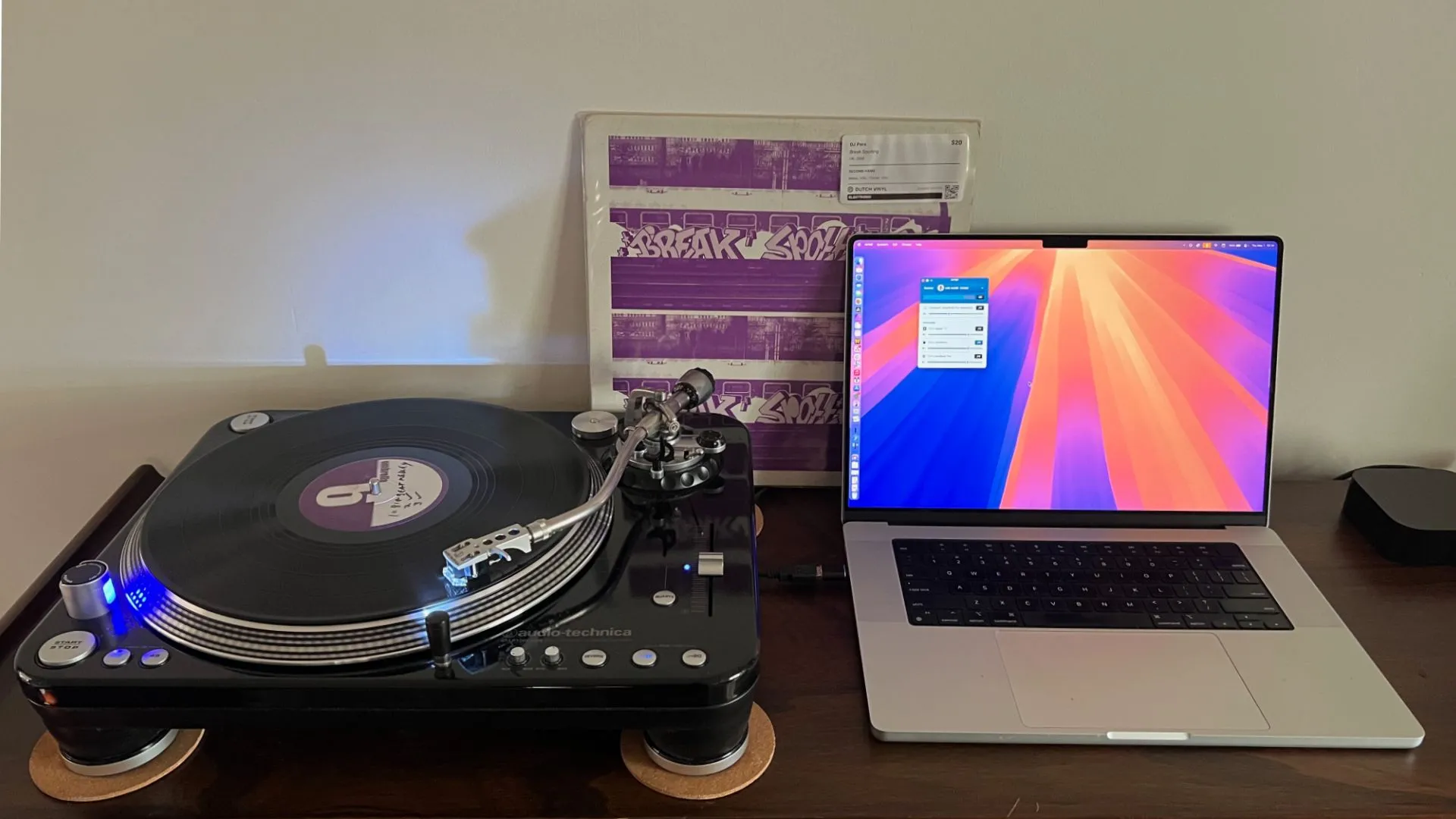 Thiết lập turntable kết nối với MacBook Pro để phát âm thanh qua Airfoil lên các thiết bị Apple khác