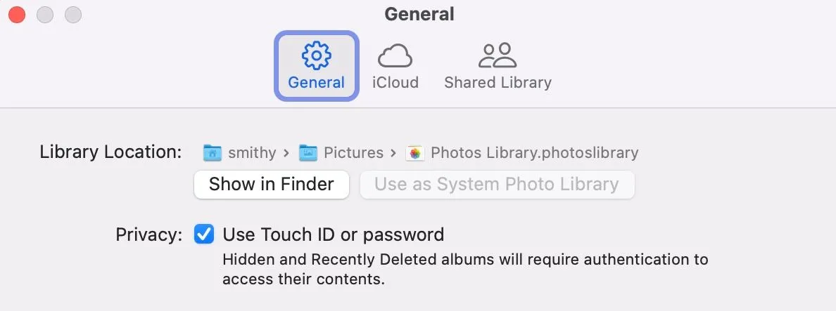 Tùy chọn Sử dụng Touch ID hoặc mật khẩu được chọn trong cài đặt ứng dụng Photos trên Mac
