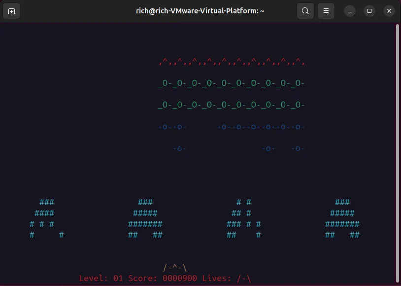 Ảnh chụp màn hình game terminal ninvaders đang hiển thị tàu chiến và kẻ thù