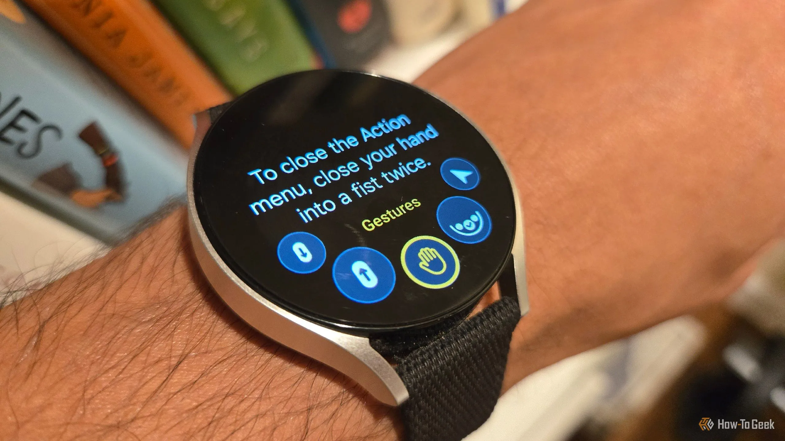 Các cử chỉ điều hướng phổ quát trên Galaxy Watch 6 với Wear OS