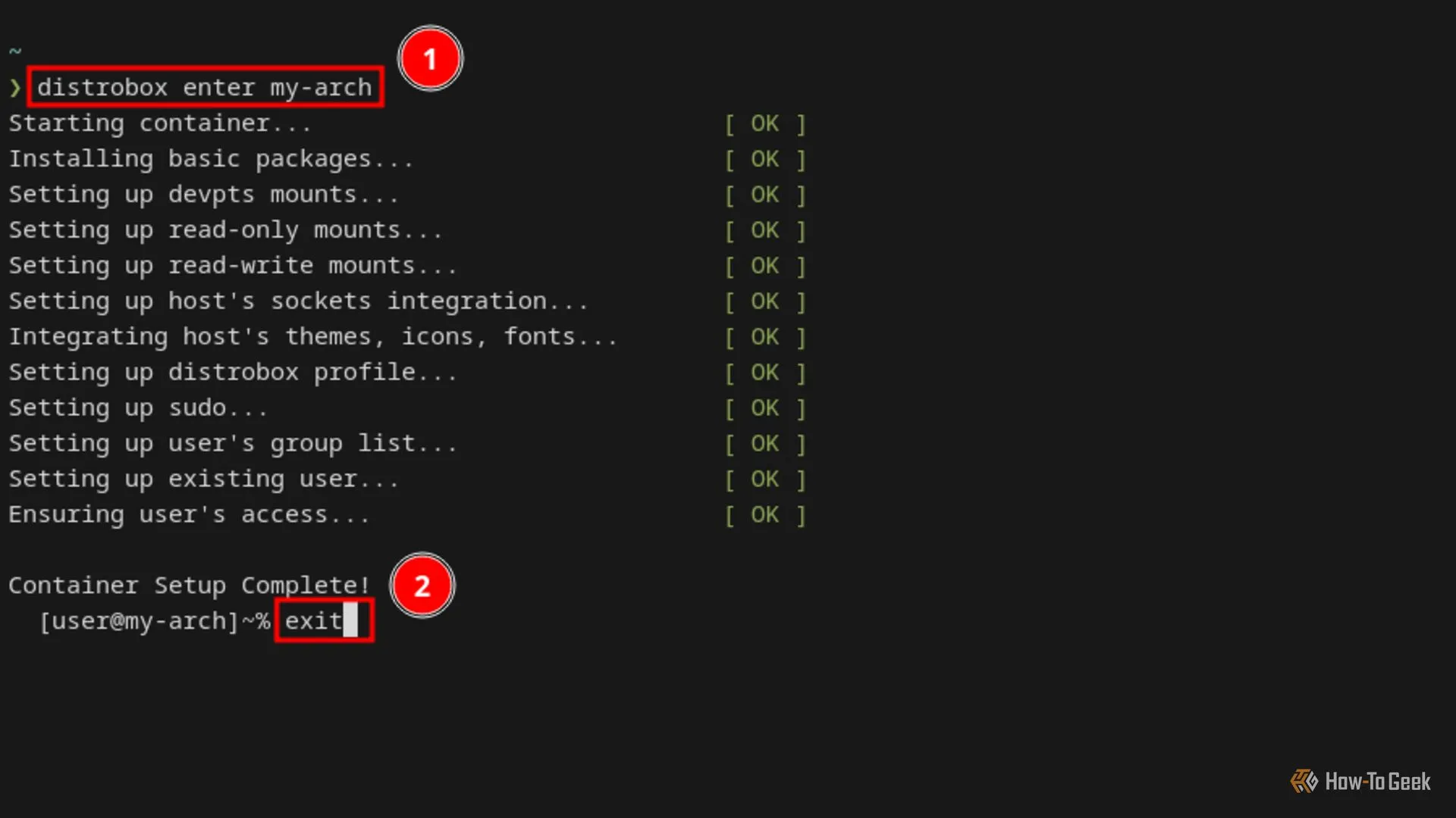 Giao diện dòng lệnh terminal Linux hiển thị lệnh `distrobox enter` để truy cập vào container Arch Linux, thể hiện bước kích hoạt môi trường container.
