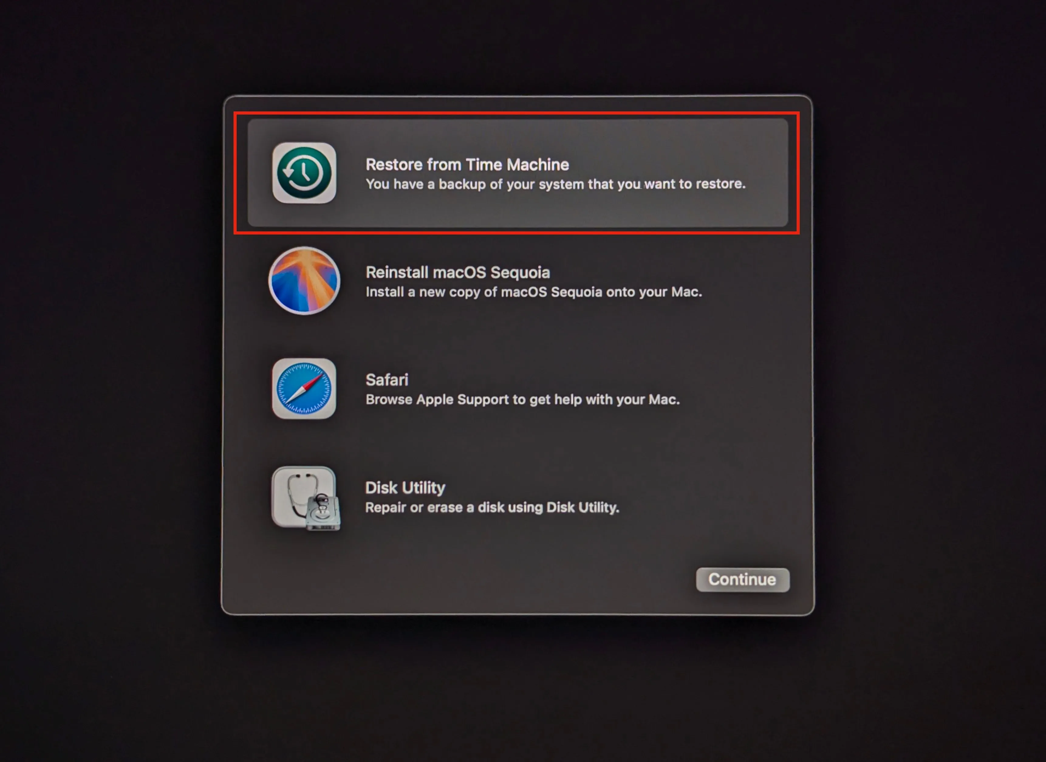 Khôi phục hệ thống Mac từ bản sao lưu Time Machine trong Recovery Mode