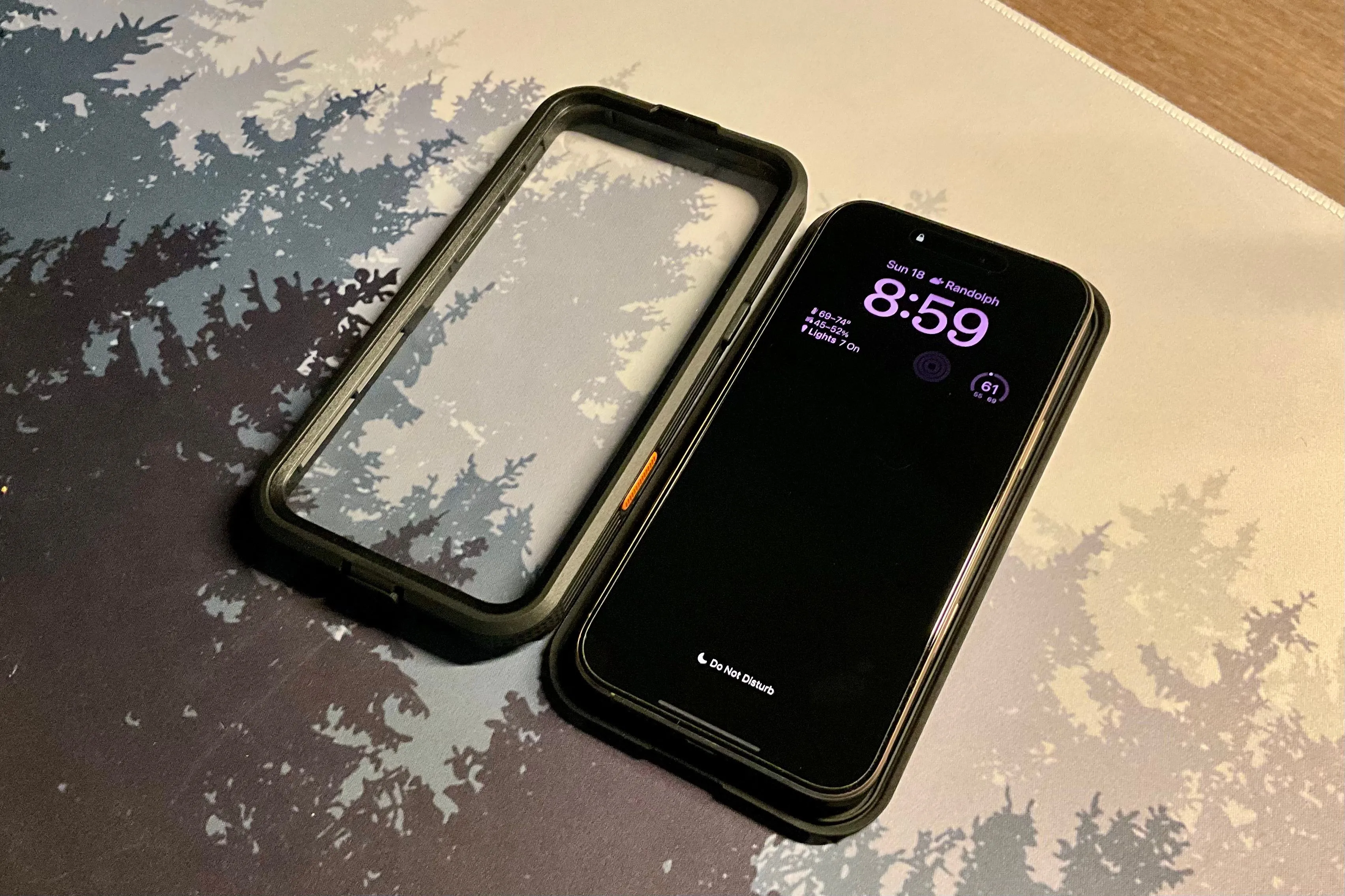 Ốp lưng tích hợp kính cường lực bảo vệ toàn diện màn hình và thân máy iPhone